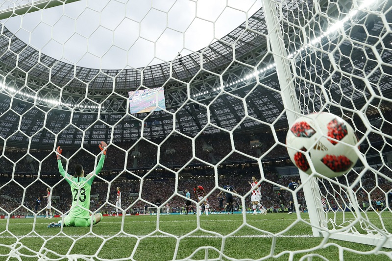 Vzpomenete si na významné události, které se odehrály na letošním fotbalovém šampionátu?