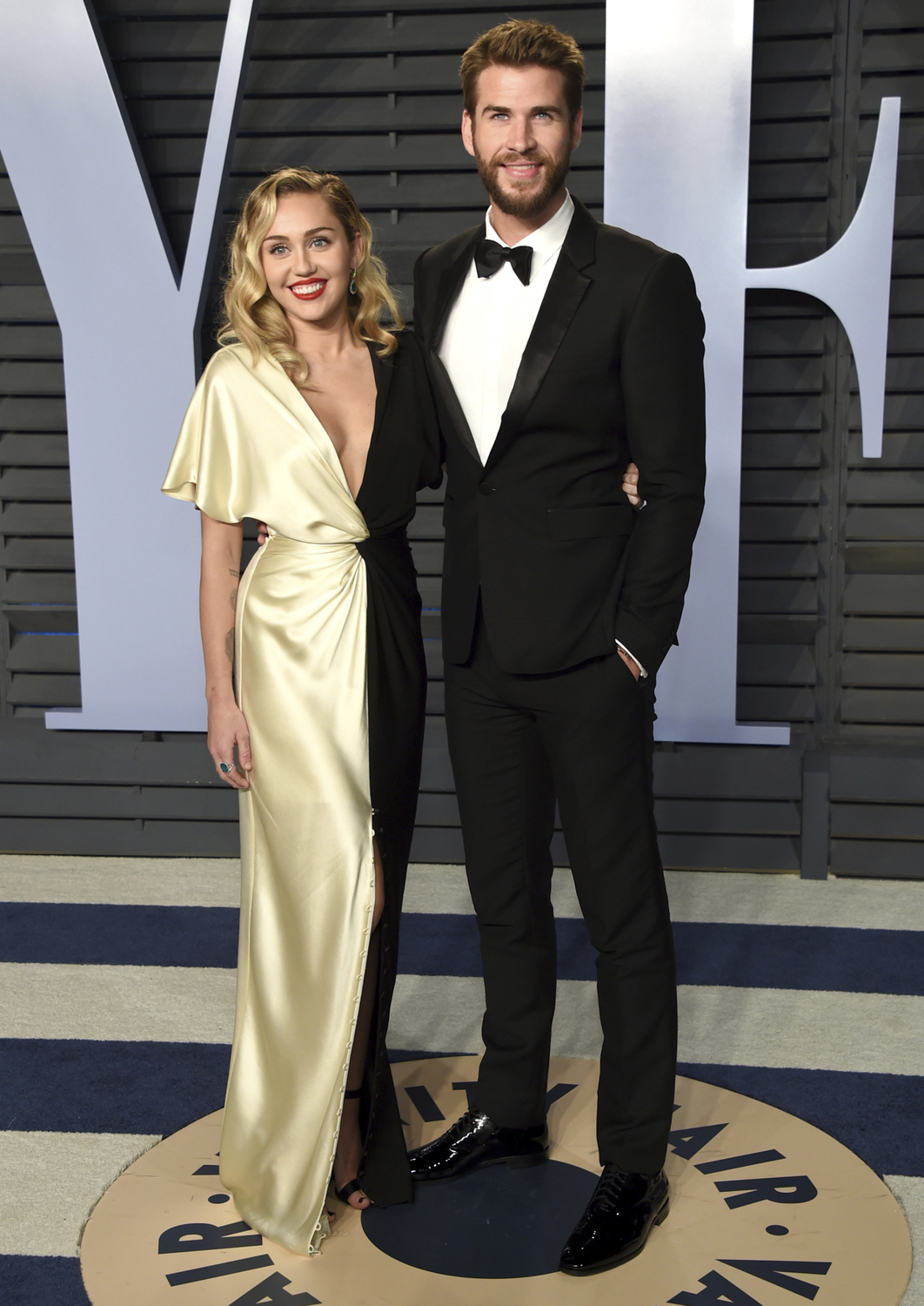 Miley Cyrus a Liam Hemsworth.