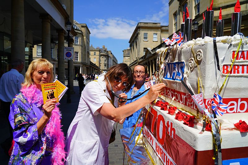 Nejoblíbenější turistickou destinací zůstává v Velké Británii Londýn.