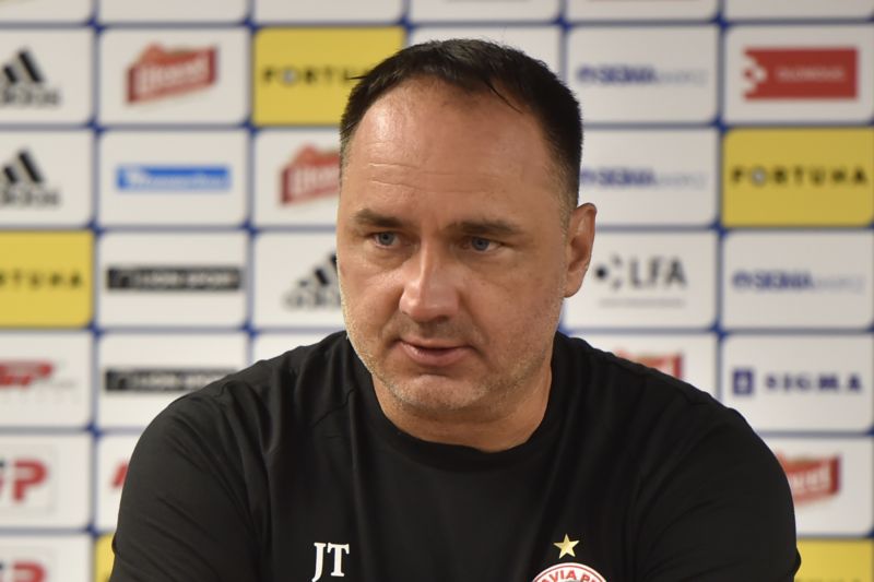 Trenér fotbalové Slavie Jindřich Trpišovský. 