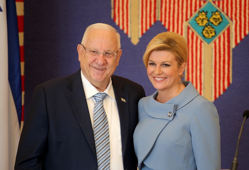 Izraelský prezident Reuven Rivlin zavítal na návštěvu Chorvatska, kde se setkal s prezidentkou Kolindou Grabarovou-Kitarovićovou.