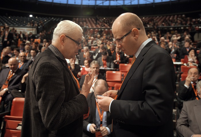 Zleva Vladimír Špidla a Bohuslav Sobotka na archivním snímku.