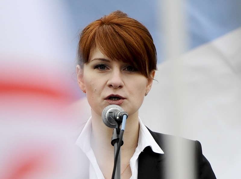 Američané zadrželi Rusku Mariji Butinovou, kterou podezírají, že politicky působila ve prospěch cizí vlády, aniž to oznámila americkým úřadům.