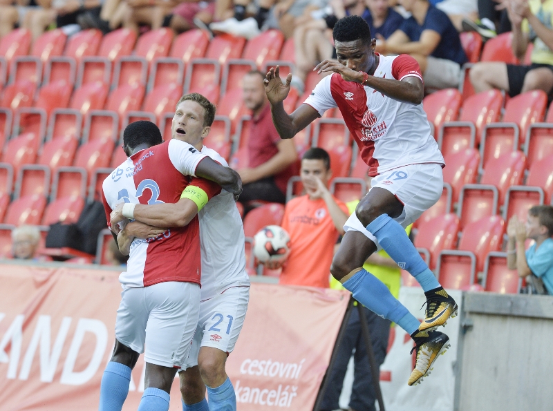 Kapitán Slavie usiloval o hattrick, nakonec byl smířen se dvěma trefami. 