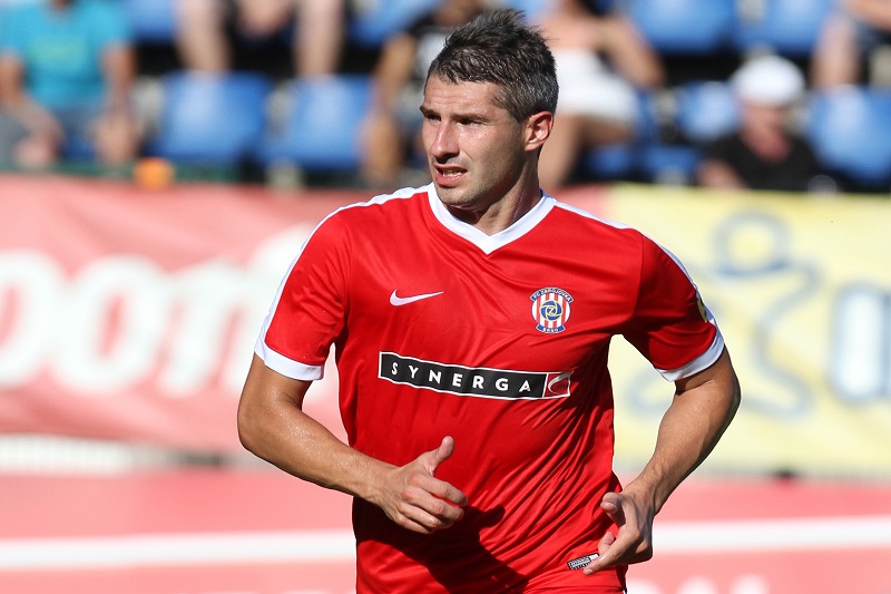 Záložník Tomáš Pilík si vyzkouší první zahraniční angažmá.