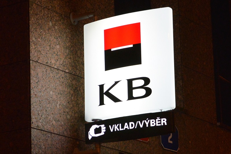 Komerční banka vykázala v prvním pololetí dvanáctiprocentní pokles zisku.