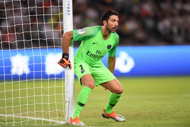 Gianluigi Buffon vychytal v dresu Paříže hned na úvod první čisté konto. Gianluigi Buffon vychytal v dresu Paříže hned na úvod první čisté konto.