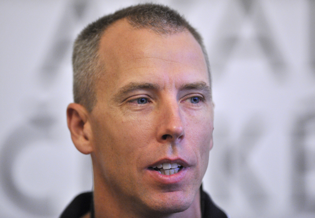 Andrew Feustel. 