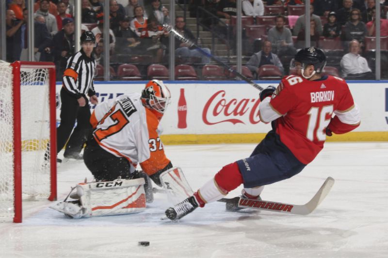 Alexander Barkov v zápase NHL. 