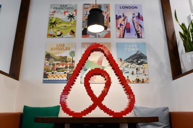 Airbnb.