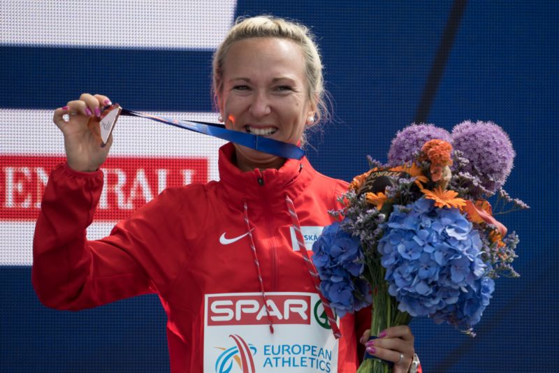 Eva Vrabcová Nývltová by měla po zisku bronzové medaile nyní odpočívat.