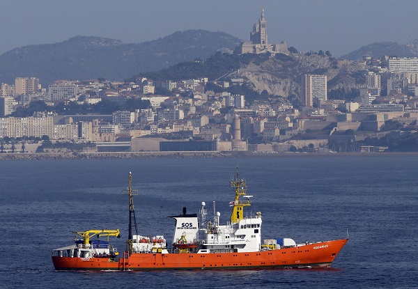 Loď Aquarius francouzské neziskové organizace SOS Méditerranée. Loď Aquarius francouzské neziskové organizace SOS Méditerranée.