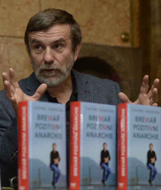 Historik, publicista a spisovatel Vlastimil Vondruška.