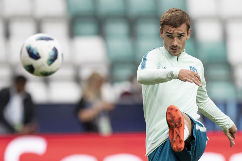 Poprvé historii Superpoháru aw o trofej utkají dva kluby ze stejného města.