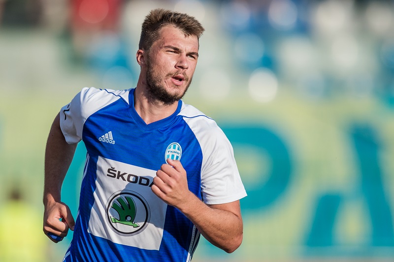 Komličenko proti Opavě řádil a kraluje tak nejlepším střelcům. Komličenko proti Opavě řádil a kraluje tak nejlepším střelcům.