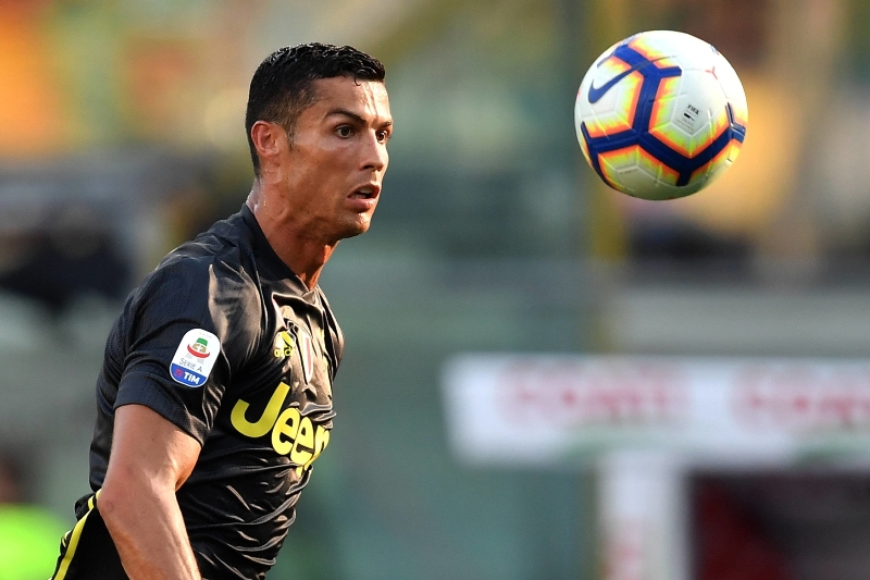 Fotbalista Cristiano Ronaldo. Fotbalista Cristiano Ronaldo.