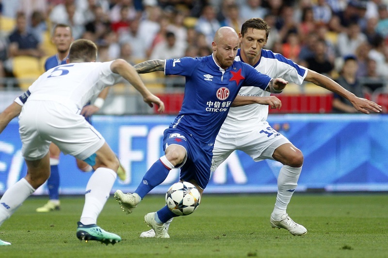 Vyřazení z Ligy mistrů bolí pražskou Slavii i z finančních důvodů.
