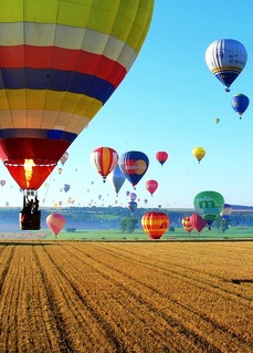 Nebe nad Telčí oživí balonová fiesta (ilustrační foto).