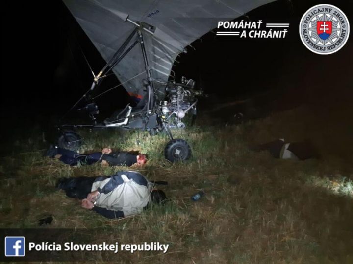 Na východě Slovenska použili převaděči k přepravě Afghánce rogalo.