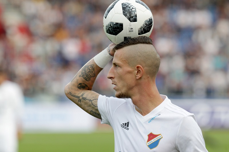 Ostravský Jiří Fleišman během utkání s pražskou Duklou.