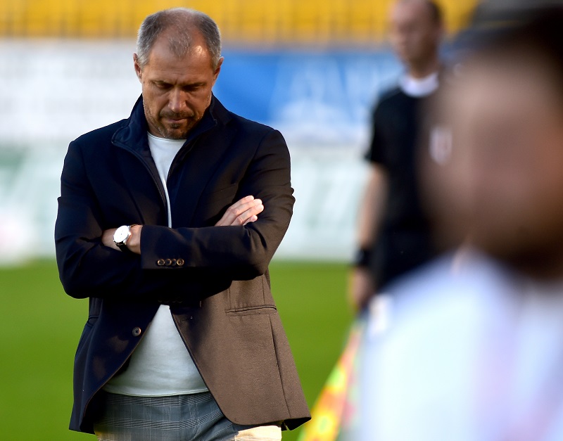 Pivarník skončil u Zbrojovky, tu bude trénovat Šustr z dorostu. Pivarník skončil u Zbrojovky, tu bude trénovat Šustr z dorostu.