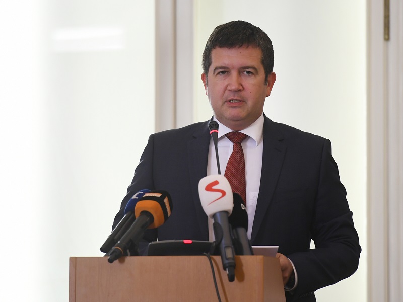 Ministr zahraničí Jan Hamáček (ČSSD) promlouval k velvyslancům. Ministr zahraničí Jan Hamáček (ČSSD) promlouval k velvyslancům.