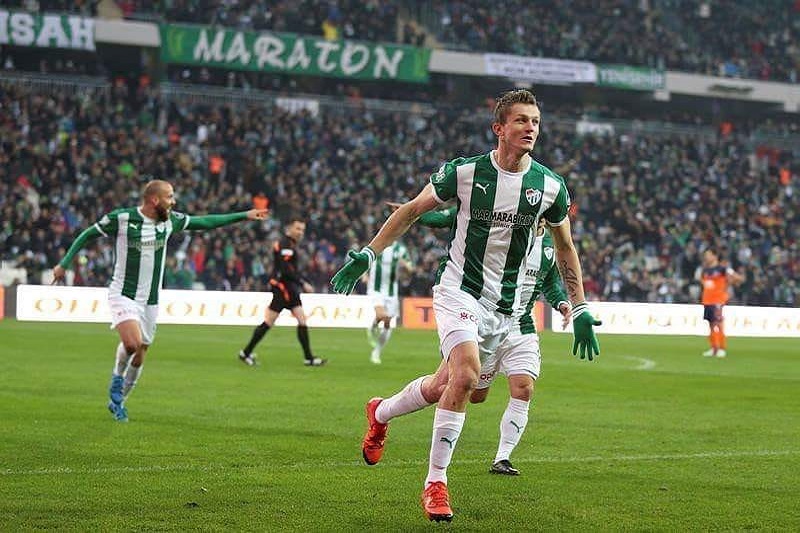 Tomáš Necid ukončil turecké angažmá. Tomáš Necid ukončil turecké angažmá.