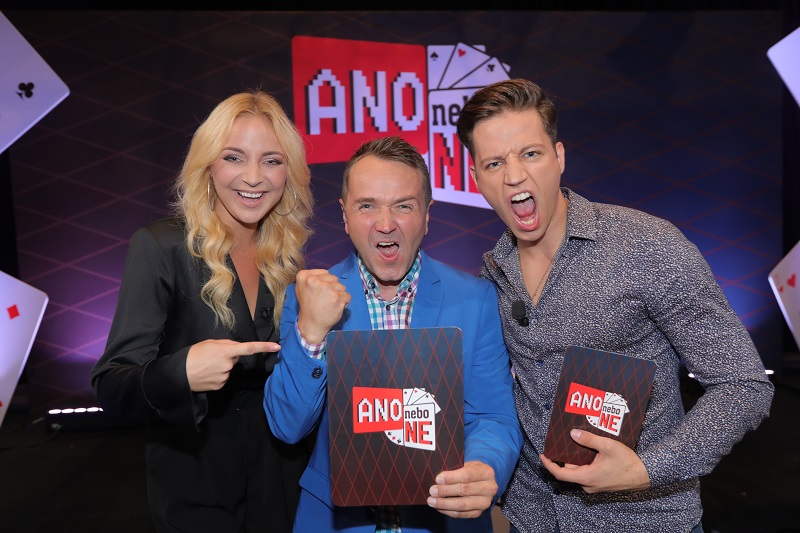 Markéta Konvičková, Vlasta Korec a Milan Peroutka.