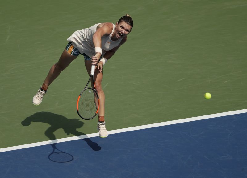 Simona Halepová je pátou jedničkou v historii, která nepřešla 1. kolo na grandslamu. 
