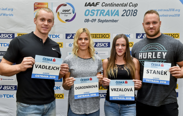 Atleti, kteří se účastní kontinentálního poháru. Zleva Vadlejch, Ogrodníková, Vrzalová, Staněk.