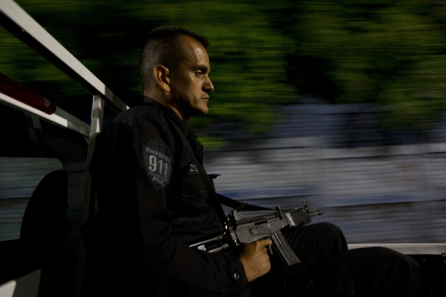 Salvadorská policie zasahovala.
