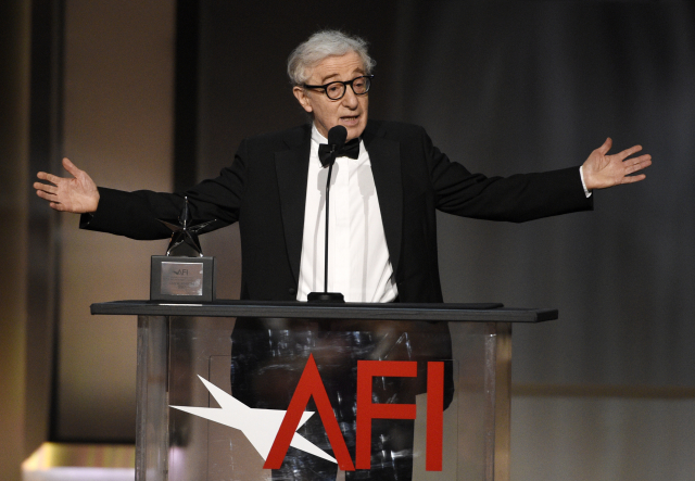 Americký režisér Woody Allen.