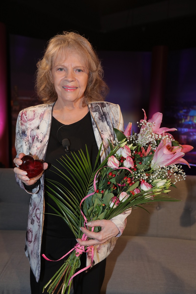 Eva Pilarová. Eva Pilarová.