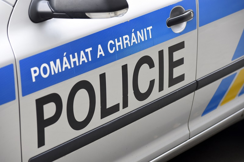 Policisté po dvou dnech chytili muže, který v pražském nákupním centru na Smíchově vyhrožoval bombou.