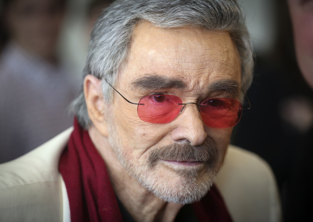 Americký herec Burt Reynolds.