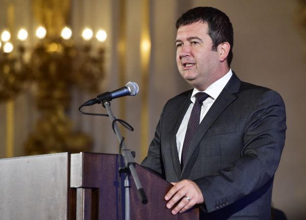 Jan Hamáček.