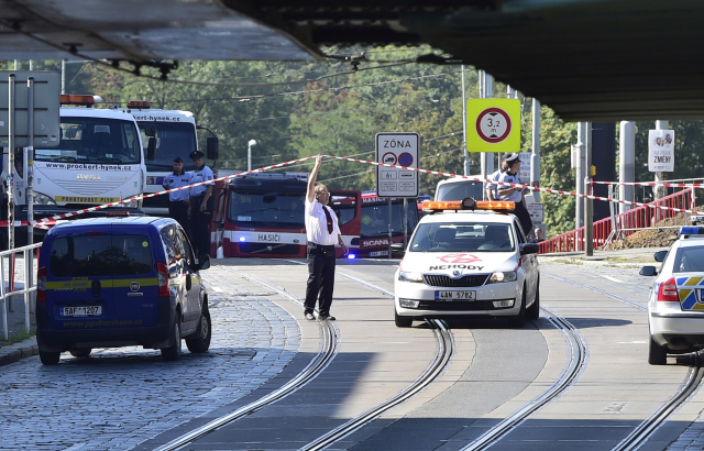 Únik plynu přerušil provoz u Výstaviště v pražských Holešovicích.
