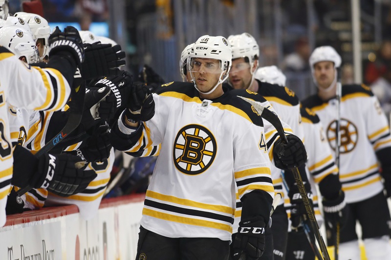 Krejčí přijde kvůli vízům o přípravné zápasy Bostonu v Číně