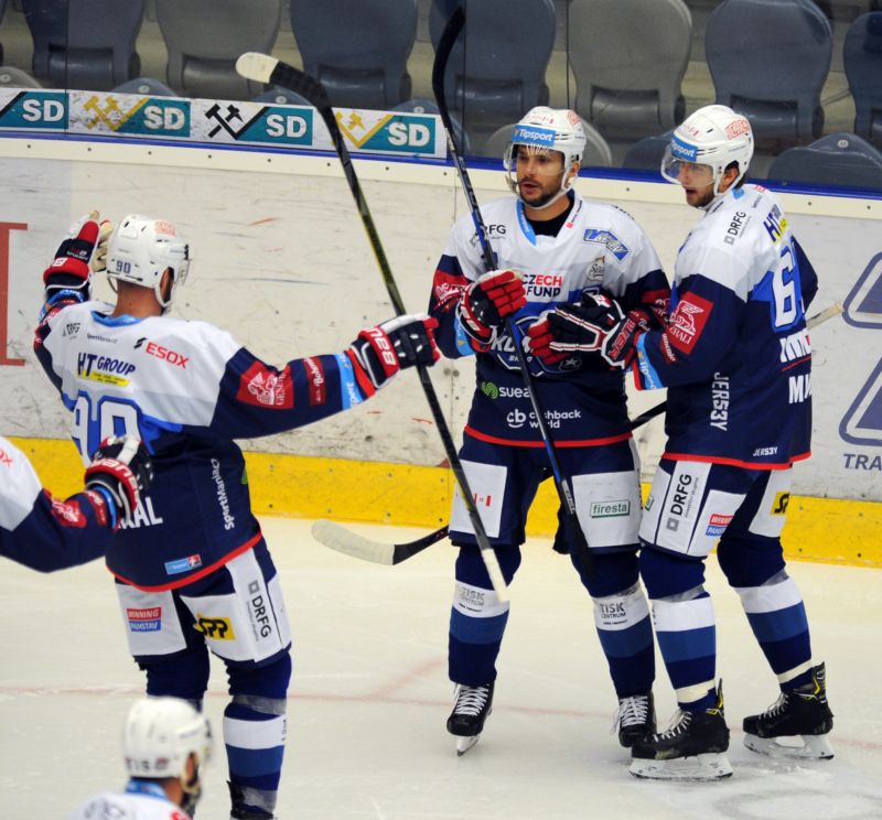 Brno zvítězilo v Chomutově 4:2 a zahájilo sezonu vítězně. 