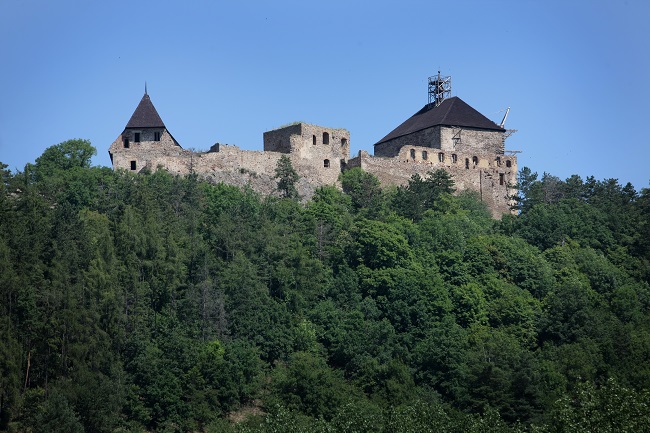 Hrad Točník.