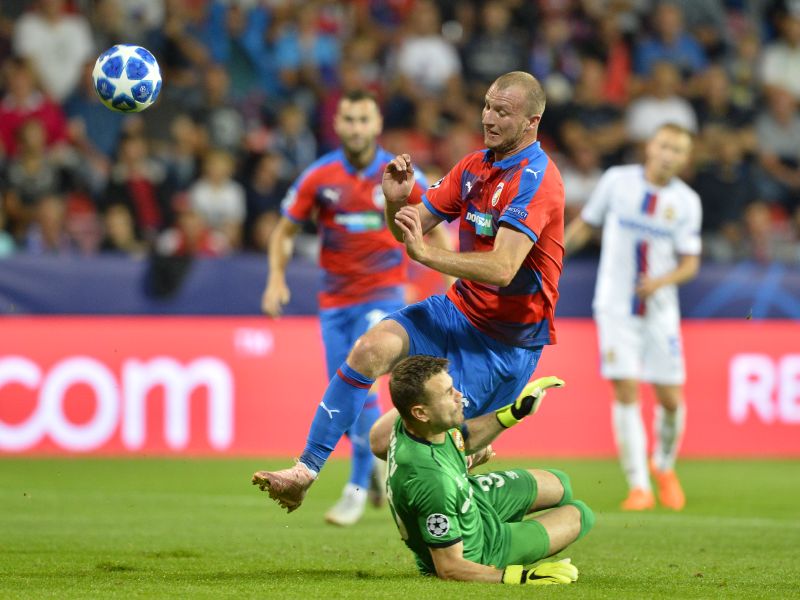 Michael Krmenčík v utkání Ligy mistrů proti CSKA Moskva.