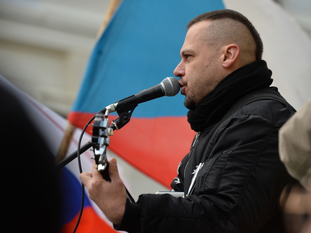 Tomáš Ortel, zpěvák, frontman a textař kapely Ortel.