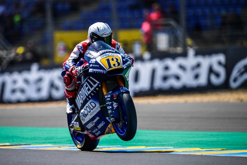 Romano Fenati ukončil kariéru, poté přišel o závodní licenci.