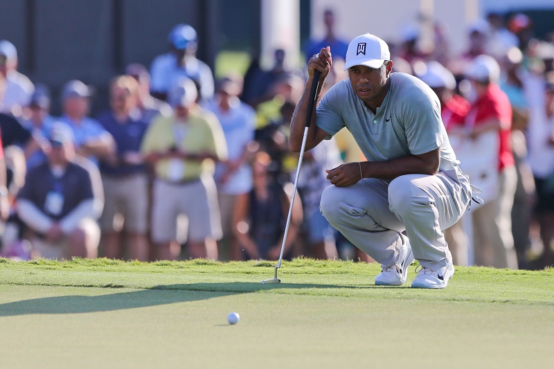 Americký golfista Tiger Woods na turnaji v Atlantě.
