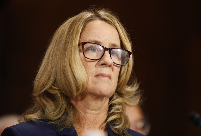 Fordová v Senátu USA označila pod přísahou Kavanaugha za útočníka.