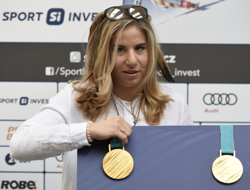 Spor okolo Ledecké, zdá se, nebere konce.