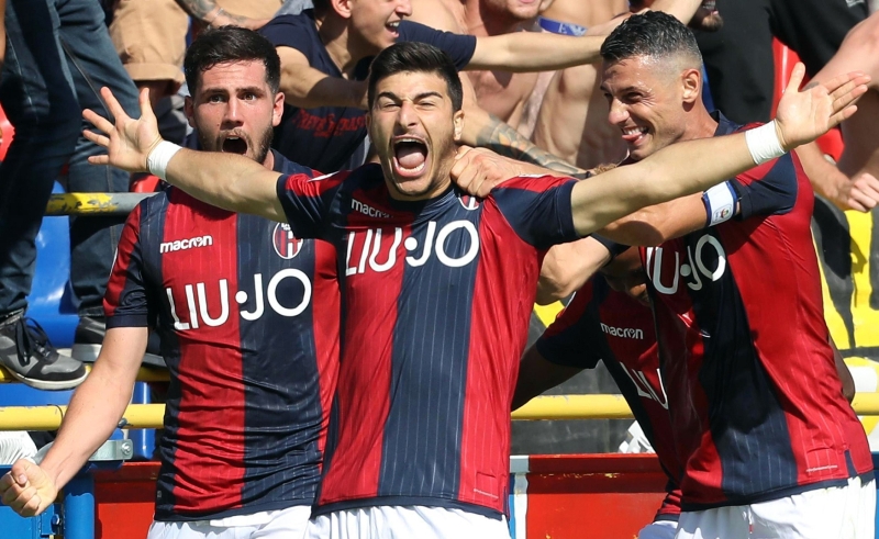 Boloňa dokázala otočit duel s Udine. Rozhodující gól dal Orsolini. Boloňa dokázala otočit duel s Udine. Rozhodující gól dal Orsolini.
