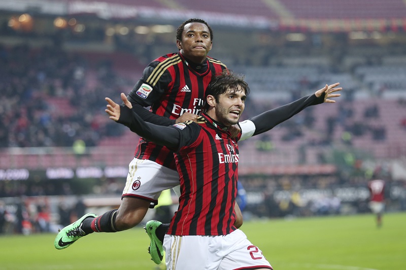 Legendární záložník Kaká by se mohl vrátit na fotbalové trávníky.