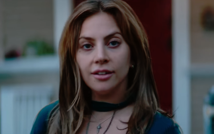 Pohádka o moderní hudební Popelce, melodrama ze showbyznysu i hlavní role výrazné Stefani Joanne Angeliny Germanotty, známé po celém světě pod přízviskem Lady Gaga.