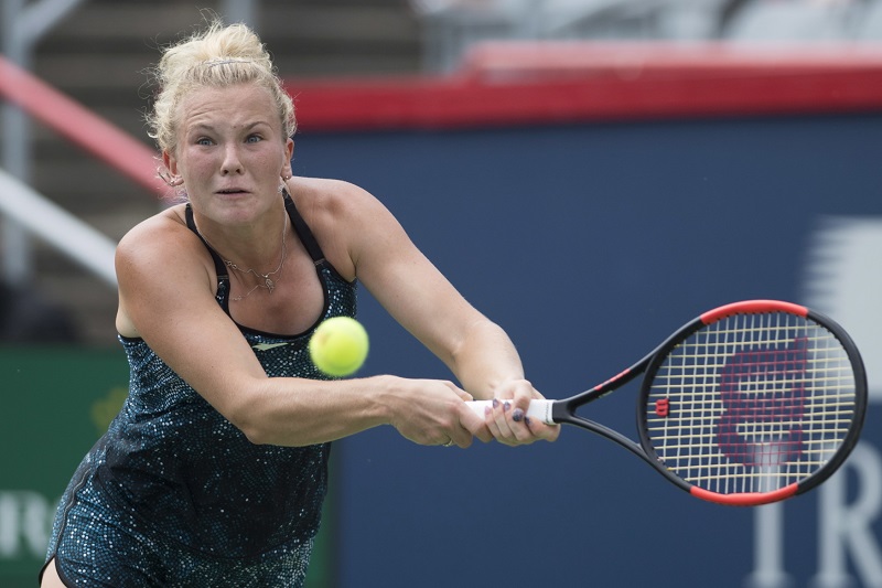 Kateřina Siniaková vyřadila Kiki Bertensovou a pomohla Petře Kvitové do Singapuru.